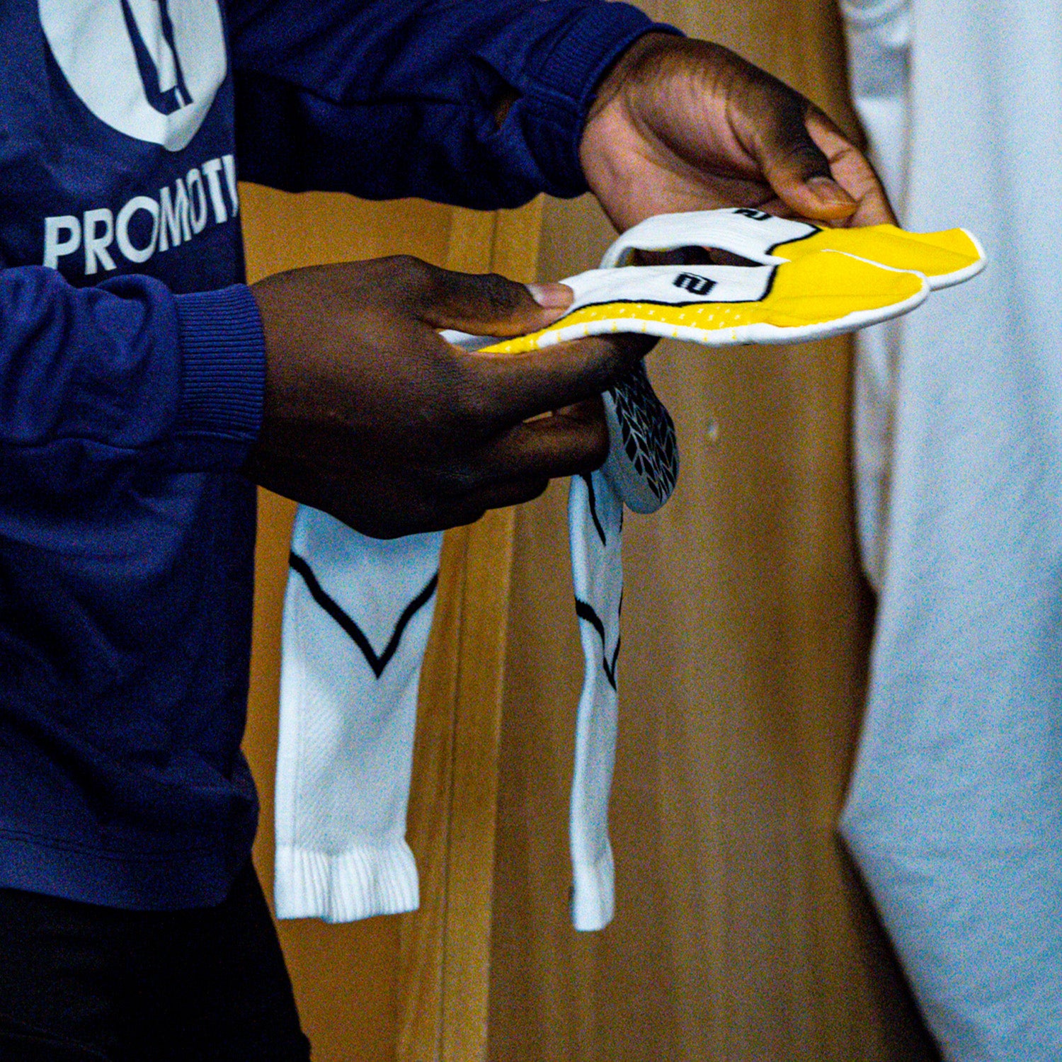 Photo of RANNA anti-slip performance socks in the locker room of the Toulouse football club